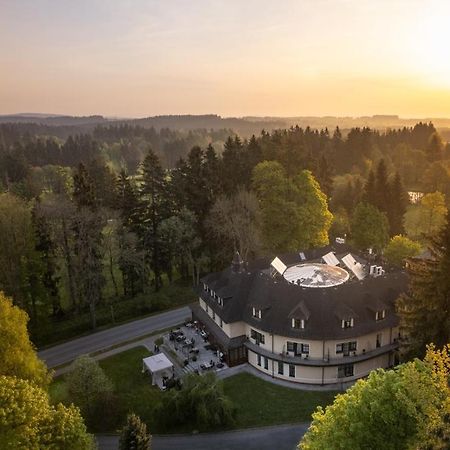 Hotel Morris Relax & Wellness マリアーンスケー・ラーズニェ エクステリア 写真